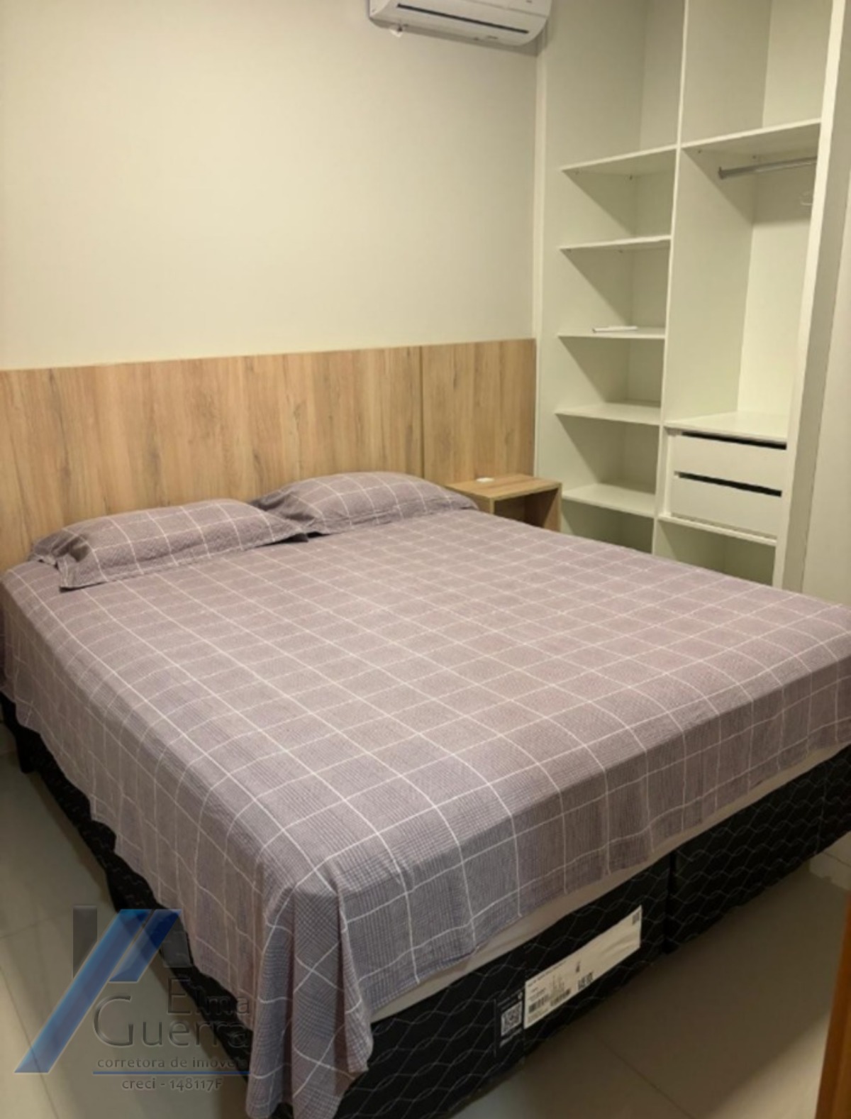 Ubatuba, centro - Apartamento mobiliado com 03 dormitórios sendo 01 suíte com área de lazer.
