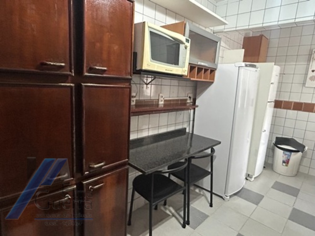Ubatuba, Centro - Apartamento com 02 suítes e área de lazer.