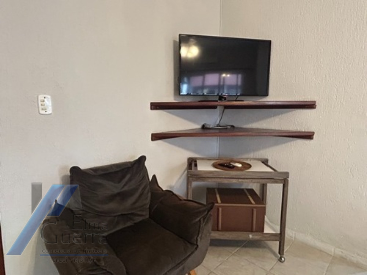 Ubatuba, Centro - Apartamento com 02 suítes e área de lazer.