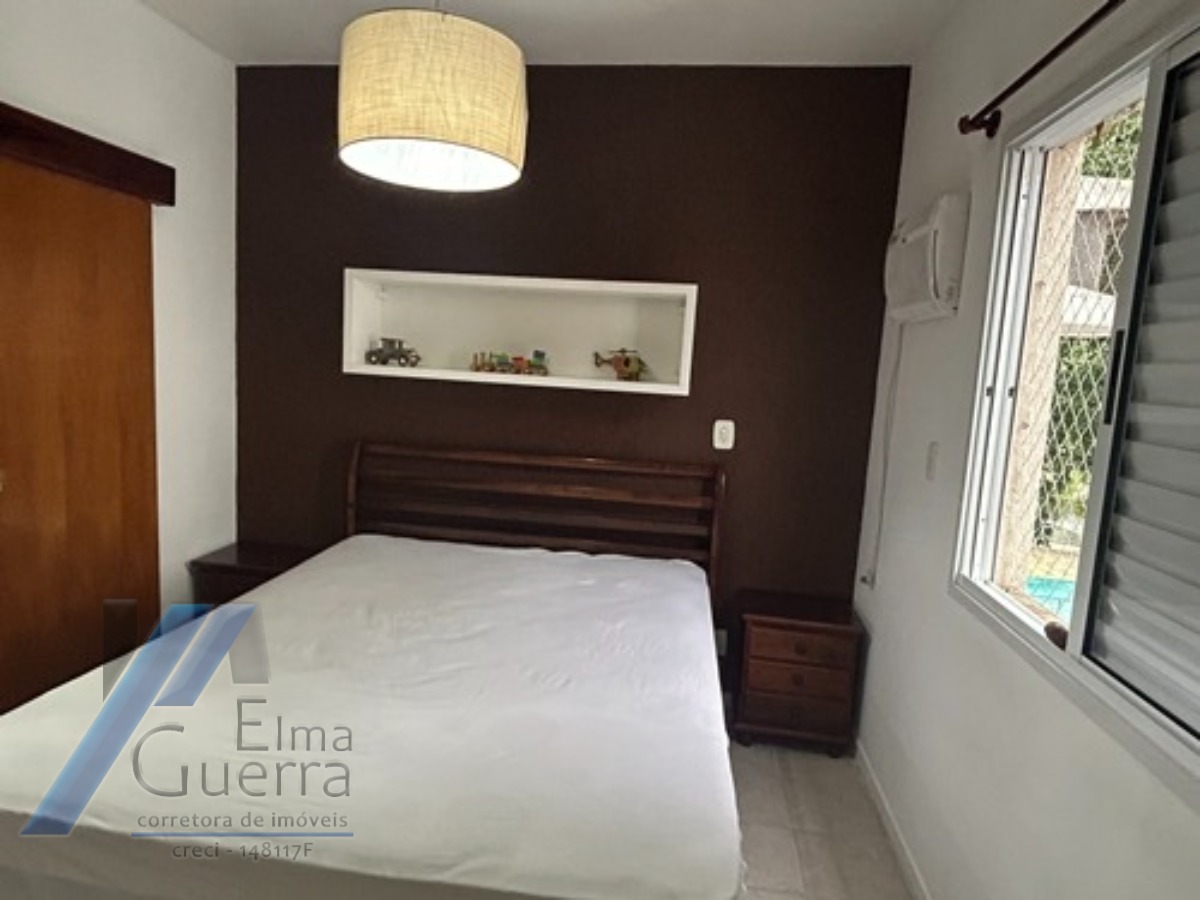 Ubatuba, Centro - Apartamento com 02 suítes e área de lazer.