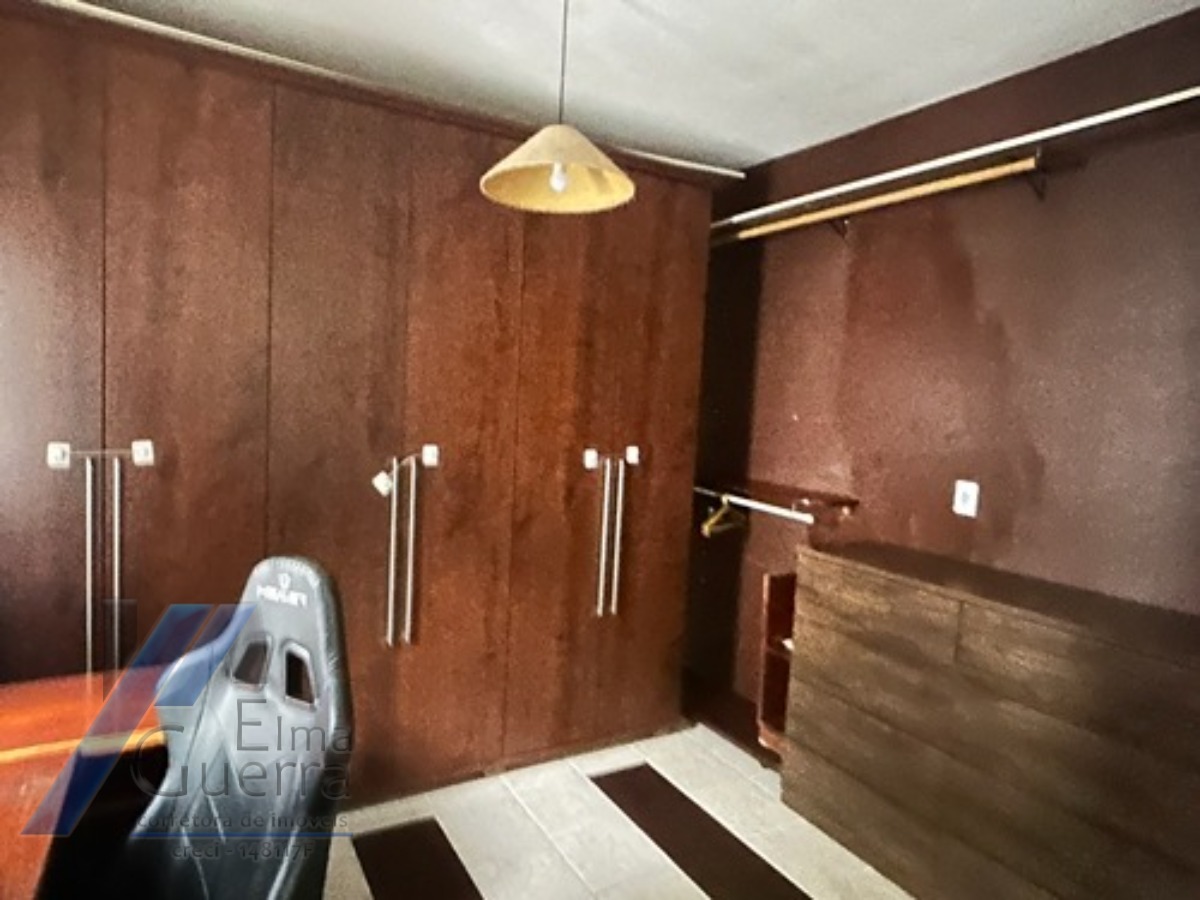 Ubatuba, Centro - Apartamento com 02 suítes e área de lazer.