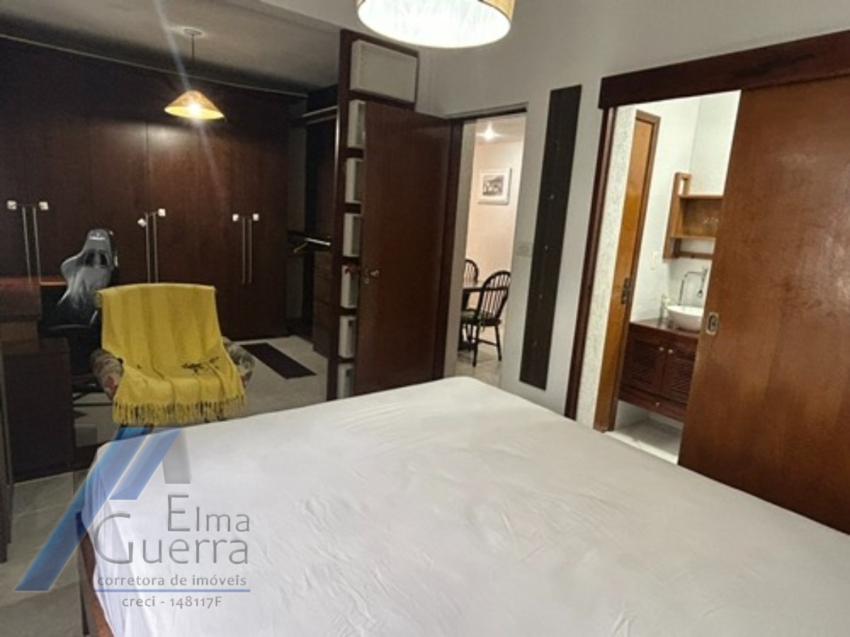 Ubatuba, Centro - Apartamento com 02 suítes e área de lazer.