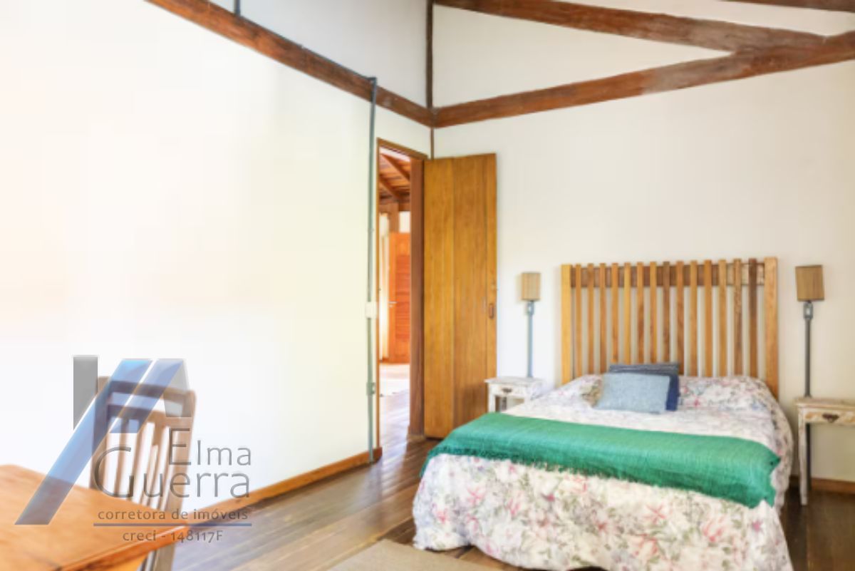Ubatuba, Itamambuca - Linda casa com 03 dormitórios sendo 01 suíte e 100 metros do mar.