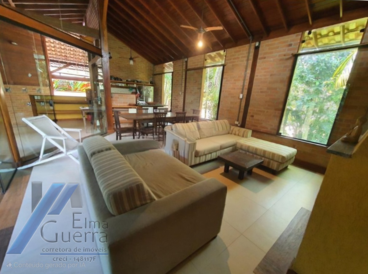 Ubatuba, Itamambuca - Linda casa com 03 suítes a 160 metros do mar.