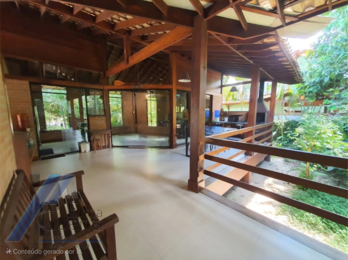 Ubatuba, Itamambuca - Linda casa com 03 suítes a 160 metros do mar.
