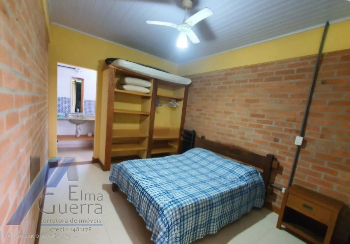 Ubatuba, Itamambuca - Linda casa com 03 suítes a 160 metros do mar.