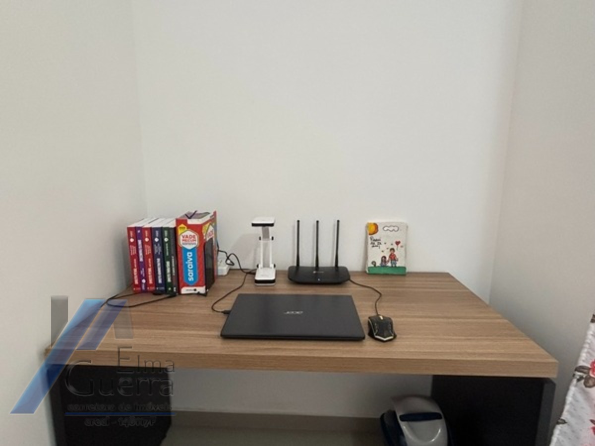 Ubatuba, Centro - Apartamento tipo com 03 dormitórios, sendo 01 suíte e área de lazer.