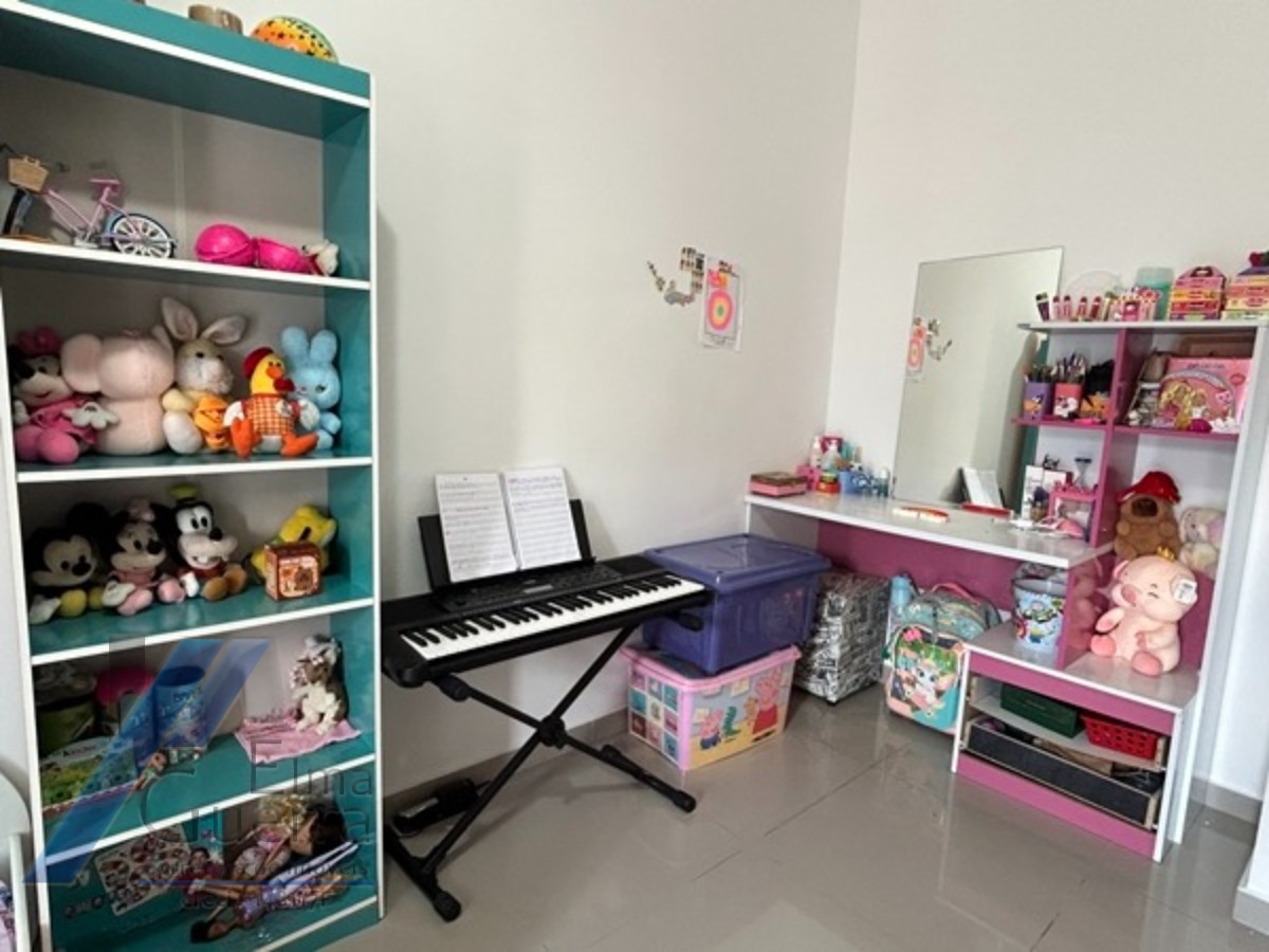 Ubatuba, Centro - Apartamento tipo com 03 dormitórios, sendo 01 suíte e área de lazer.