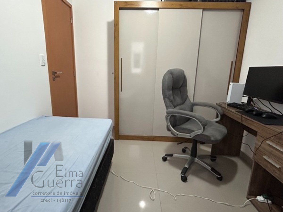 Ubatuba, Centro - Apartamento tipo com 03 dormitórios, sendo 01 suíte e área de lazer.