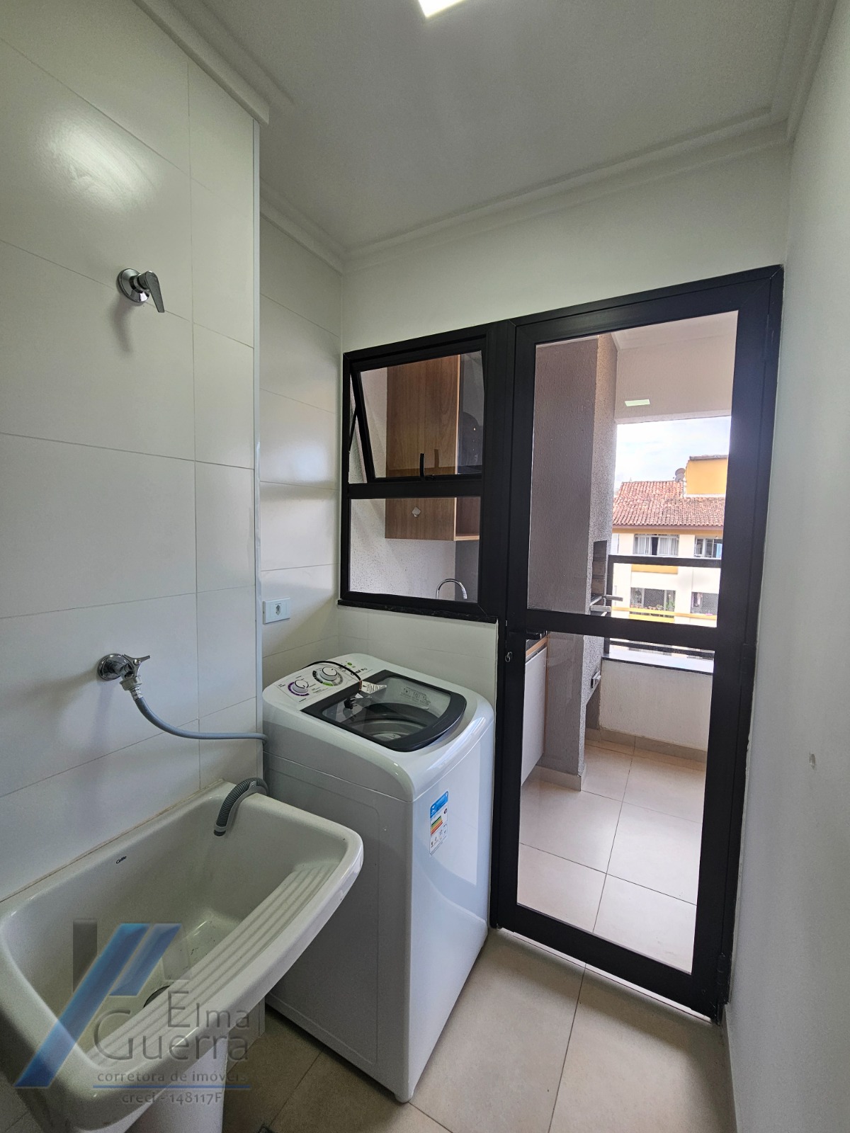 Ubatuba, Itaguá - Apartamento com 02 dormitórios, sendo 02 suítes, área de lazer.