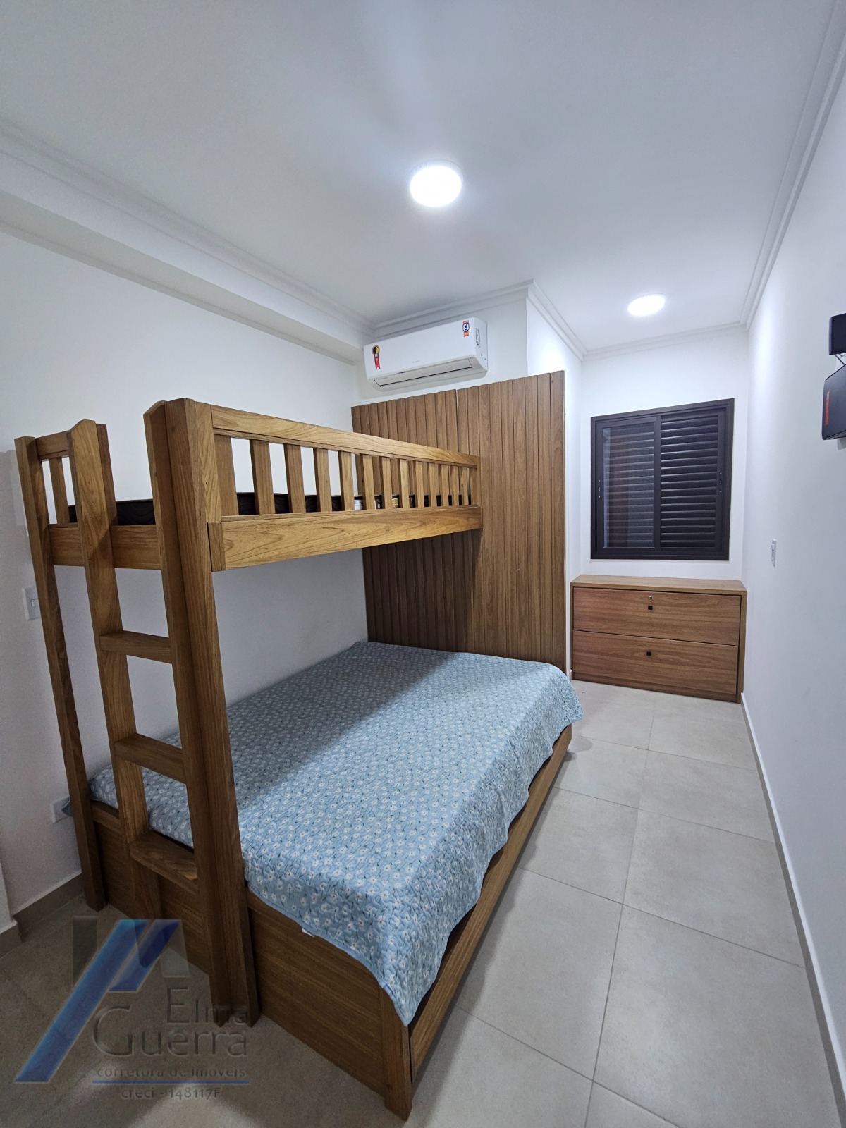 Ubatuba, Itaguá - Apartamento com 02 dormitórios, sendo 02 suítes, área de lazer.