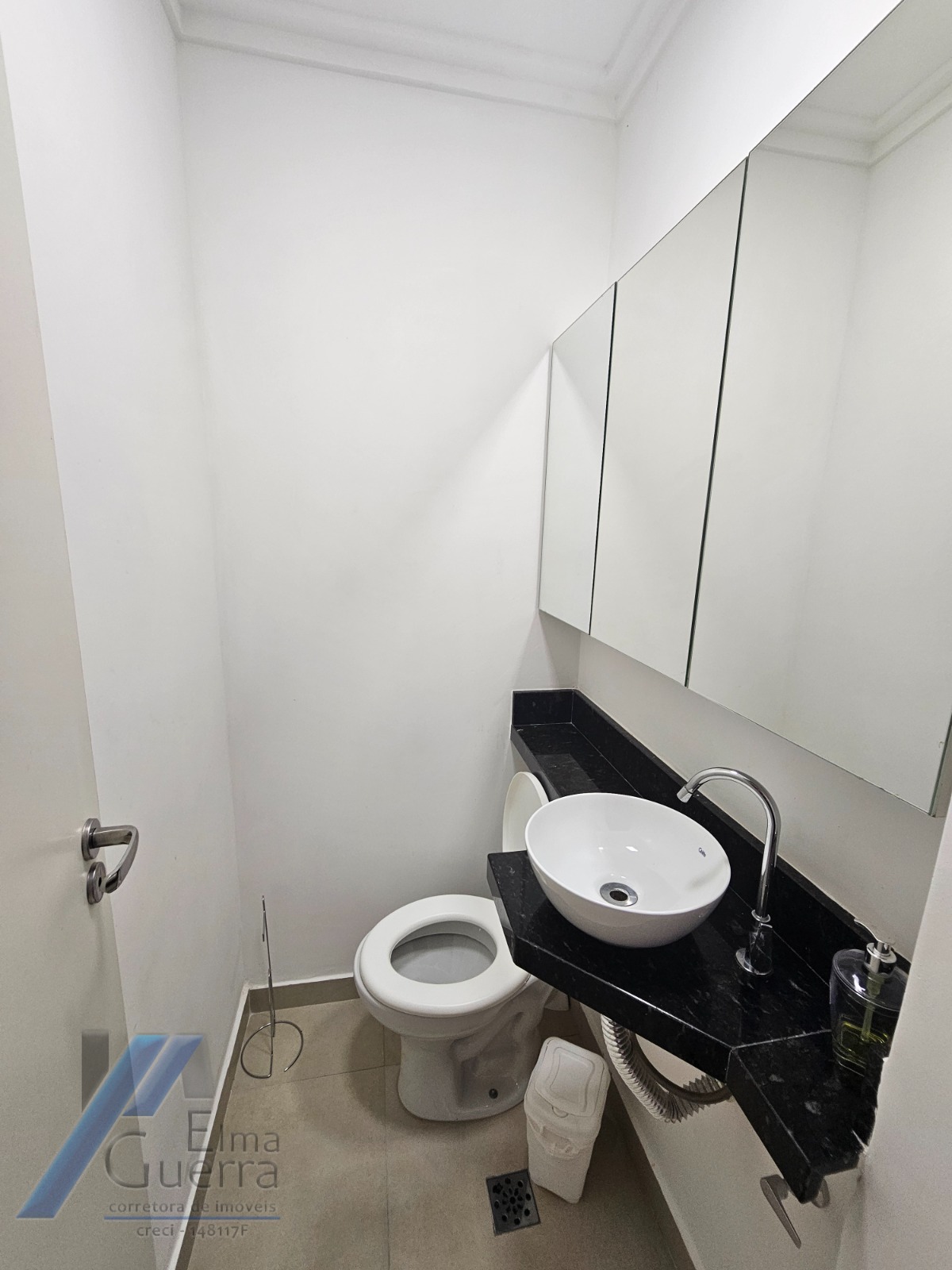Ubatuba, Itaguá - Apartamento com 02 dormitórios, sendo 02 suítes, área de lazer.