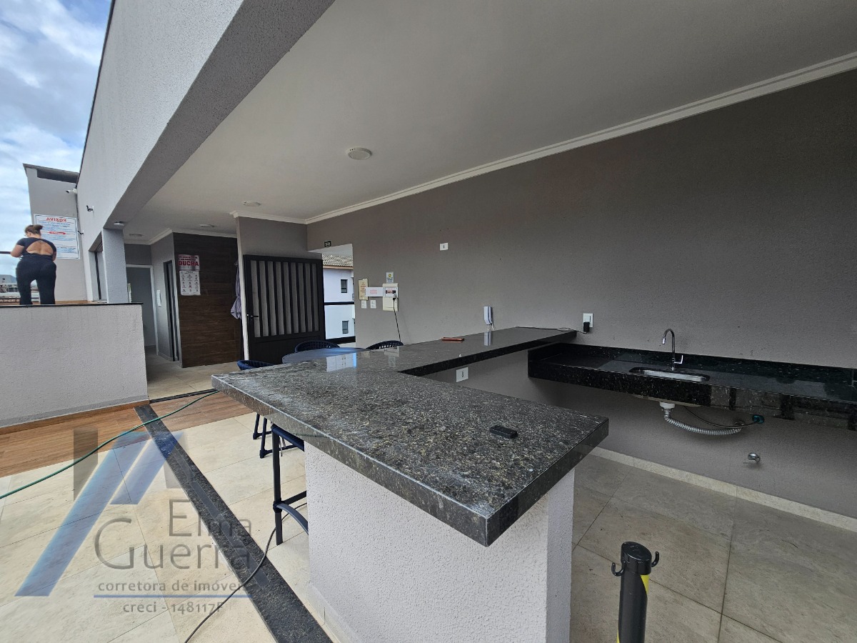 Ubatuba, Itaguá - Apartamento com 02 dormitórios, sendo 02 suítes, área de lazer.
