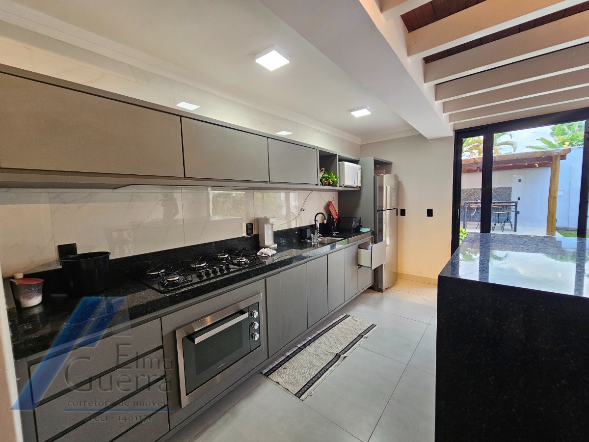 Casa à venda e aluguel com 3 quartos, 220m² - Foto 22
