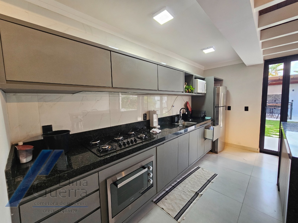 Casa à venda e aluguel com 3 quartos, 220m² - Foto 23