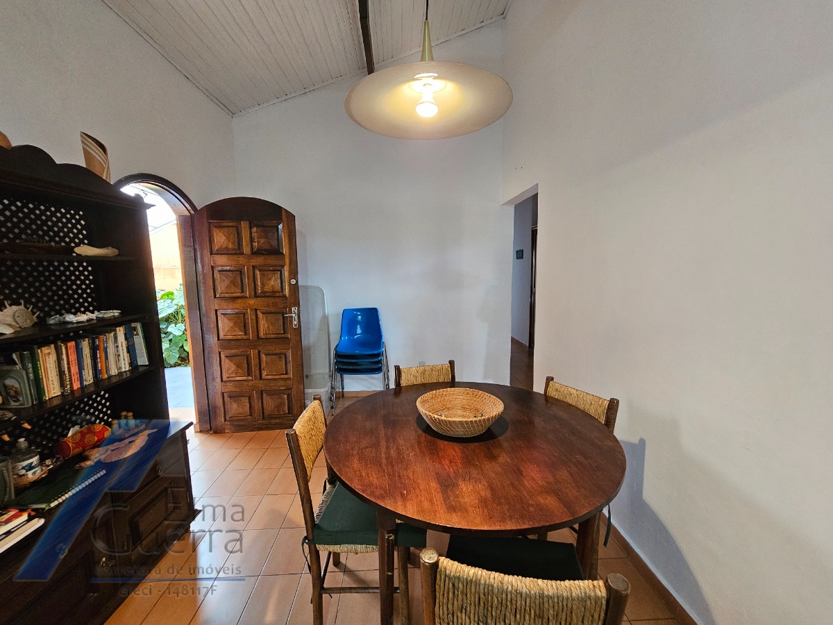 Casa à venda com 3 quartos, 200m² - Foto 22