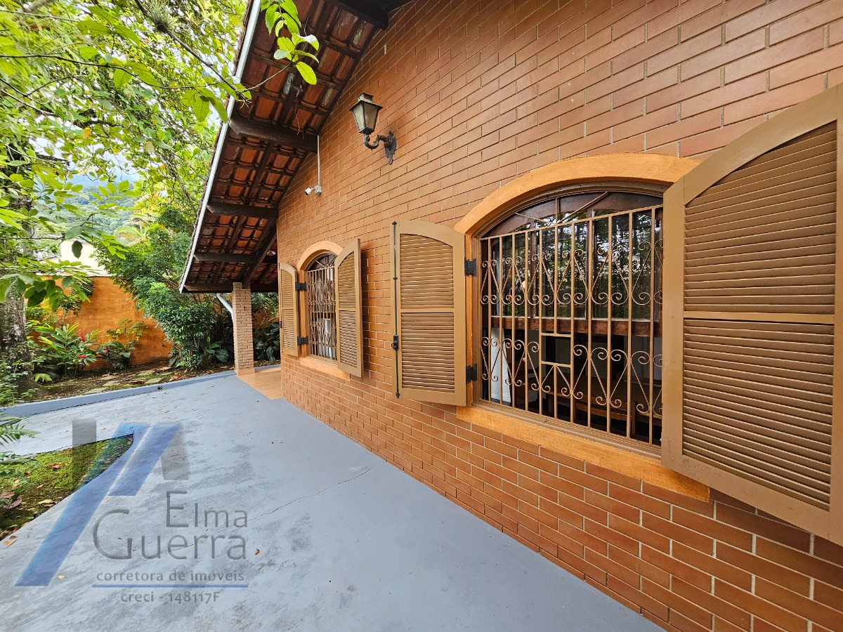 Casa à venda com 3 quartos, 200m² - Foto 12