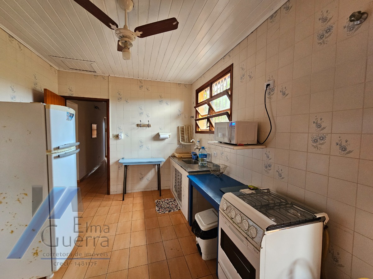 Casa à venda com 3 quartos, 200m² - Foto 25