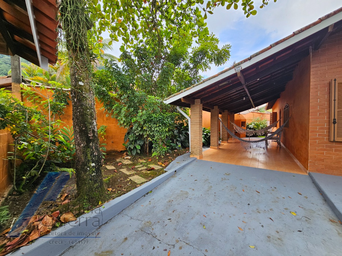 Casa à venda com 3 quartos, 200m² - Foto 5