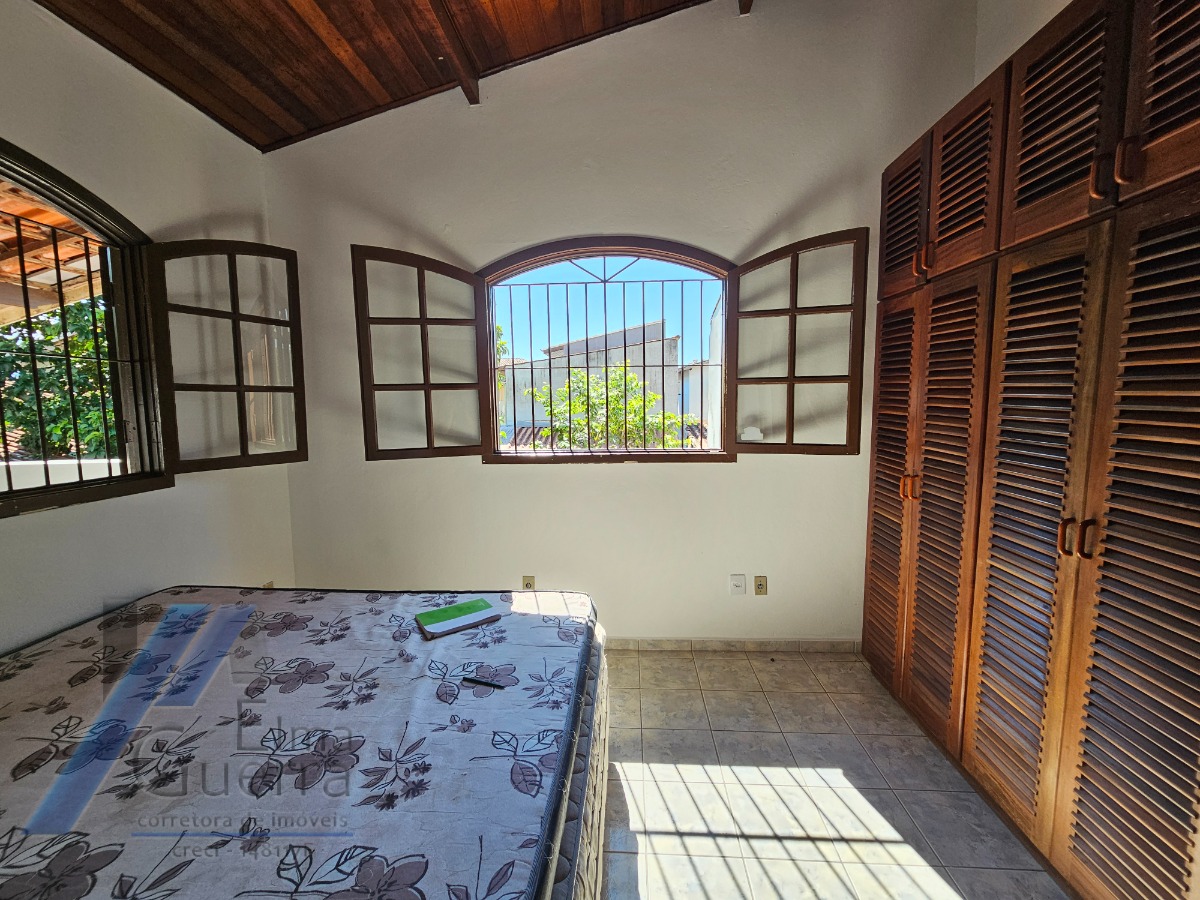 Ubatuba, Estufa II - Casa sobrado com 03 dormitórios, com terreno de 300m2.