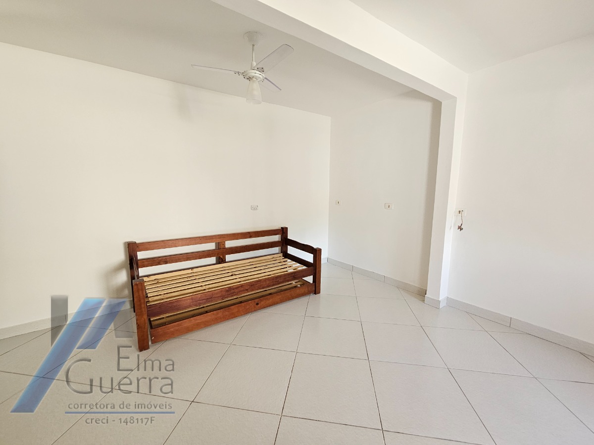 Ubatuba, Estufa II - Casa sobrado com 03 dormitórios, com terreno de 300m2.
