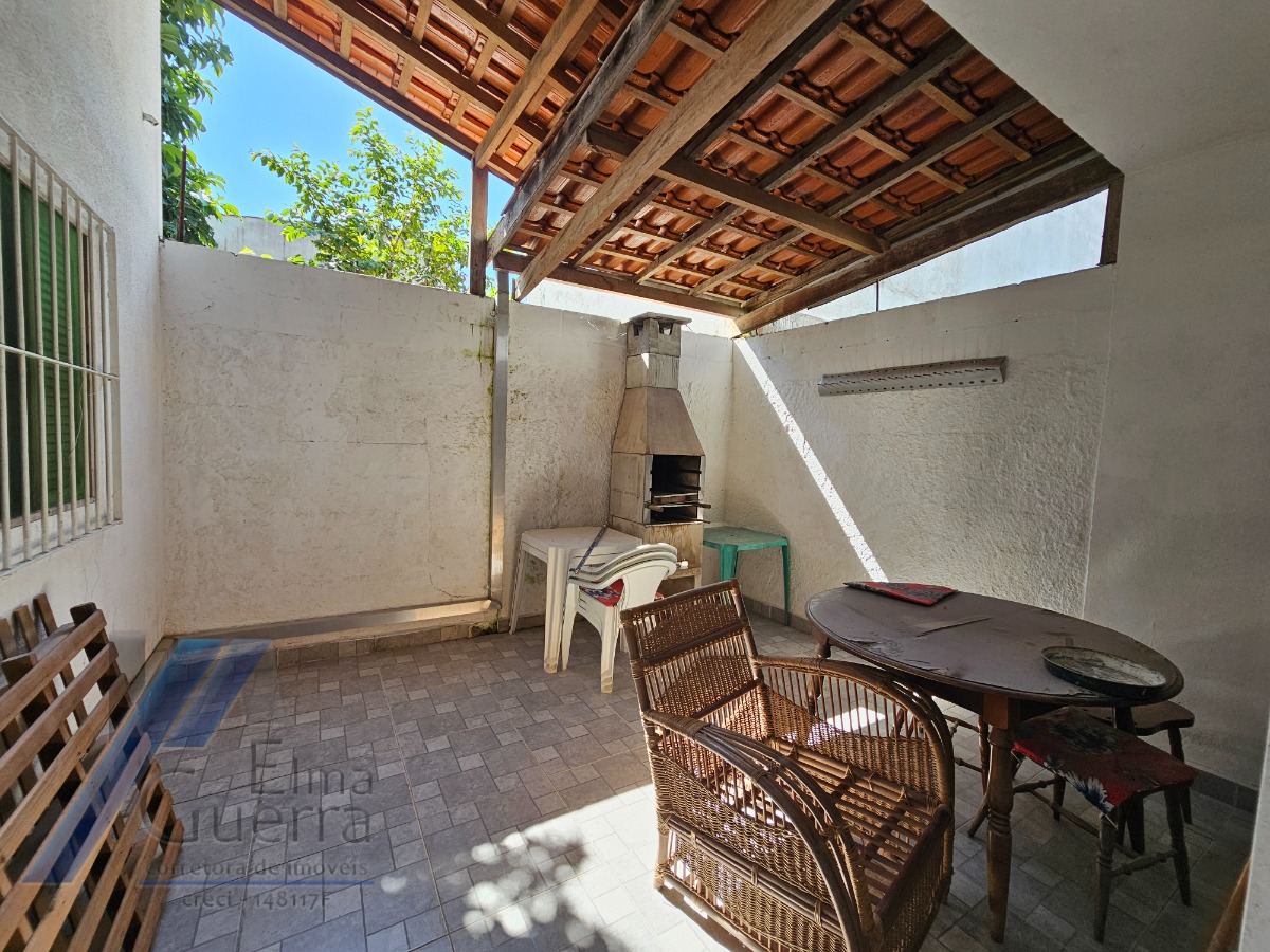 Ubatuba, Estufa II - Casa sobrado com 03 dormitórios, com terreno de 300m2.