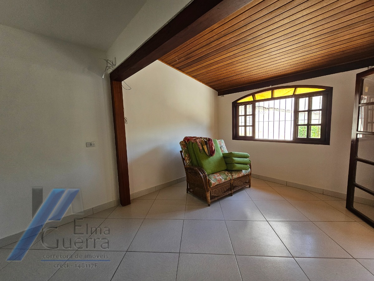 Ubatuba, Estufa II - Casa sobrado com 03 dormitórios, com terreno de 300m2.