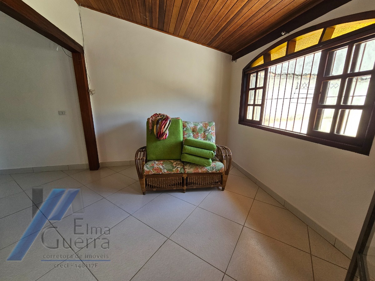 Ubatuba, Estufa II - Casa sobrado com 03 dormitórios, com terreno de 300m2.