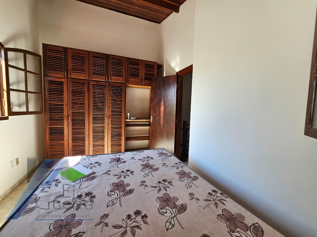 Ubatuba, Estufa II - Casa sobrado com 03 dormitórios, com terreno de 300m2.