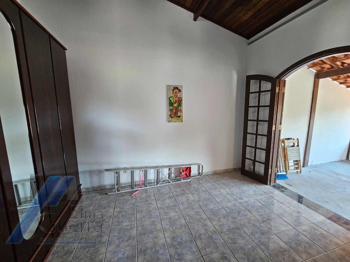 Ubatuba, Estufa II - Casa sobrado com 03 dormitórios, com terreno de 300m2.