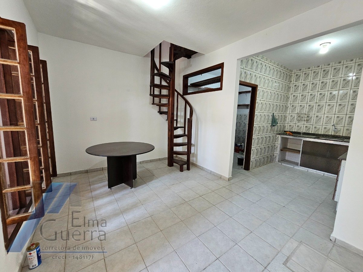Ubatuba, Estufa II - Casa sobrado com 03 dormitórios, com terreno de 300m2.