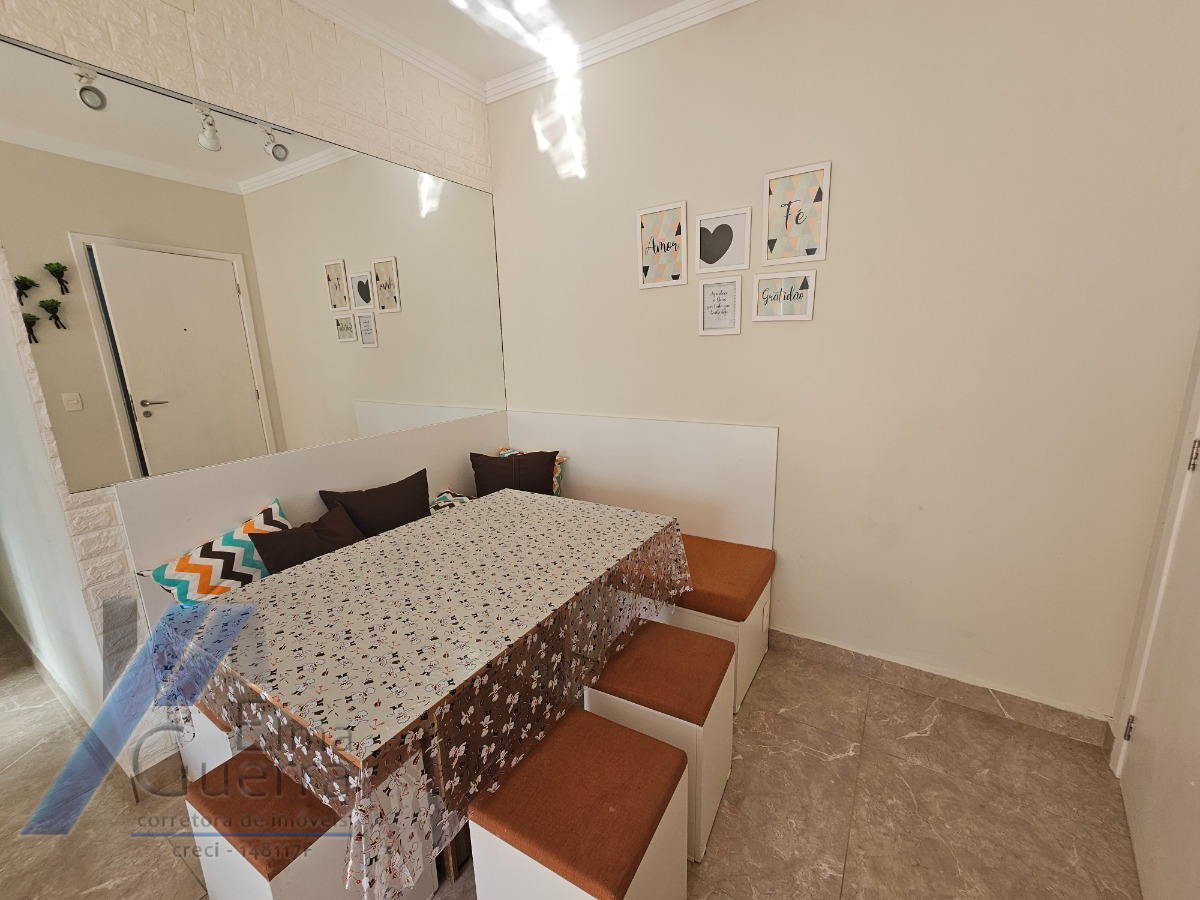 Ubatuba, Praia Grande - Apartamento com 02 dormitórios sendo 01 suíte, a 400 metros do mar.