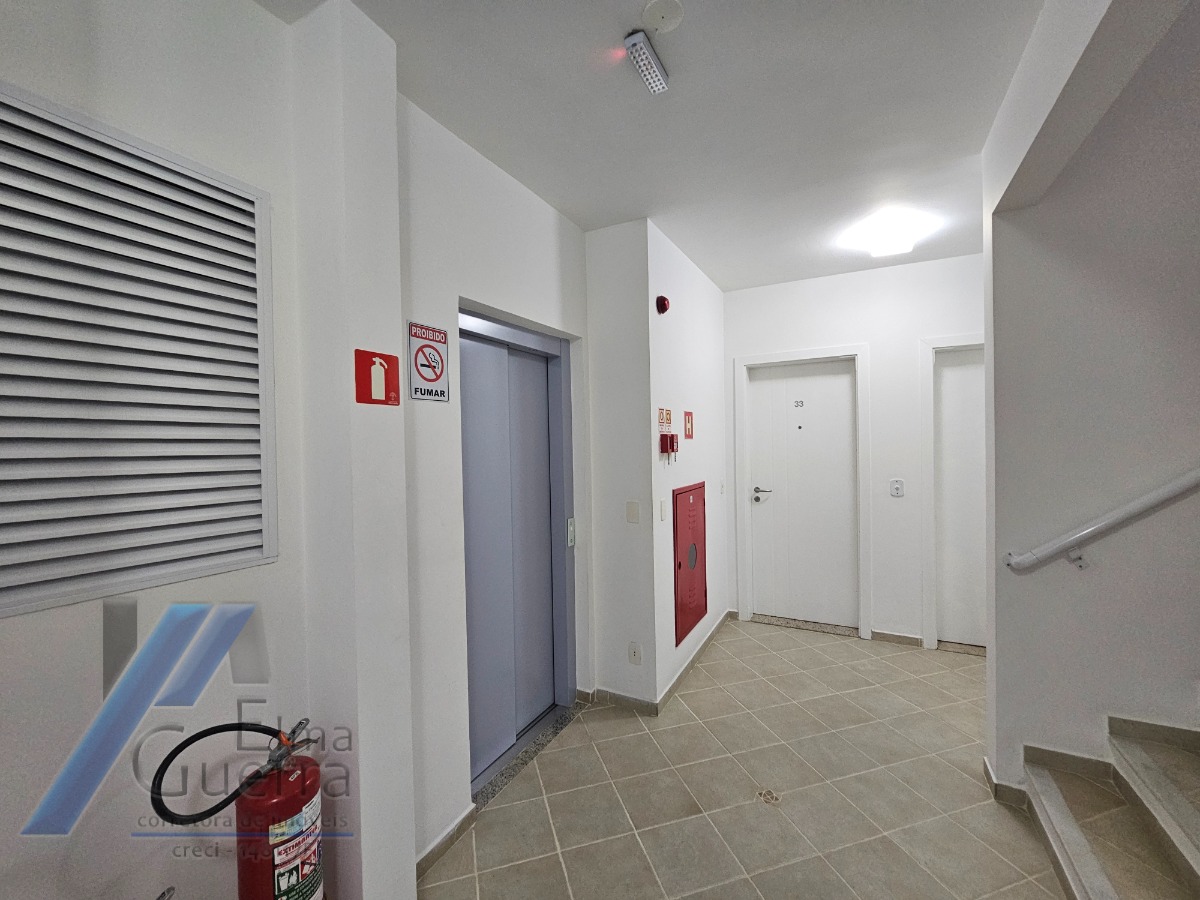 Ubatuba, Praia Grande - Apartamento com 02 dormitórios sendo 01 suíte, a 400 metros do mar.