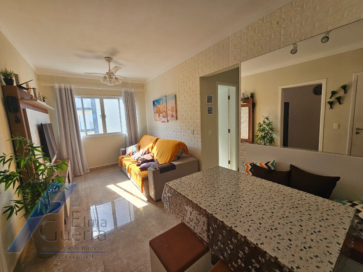 Ubatuba, Praia Grande - Apartamento com 02 dormitórios sendo 01 suíte, a 400 metros do mar.
