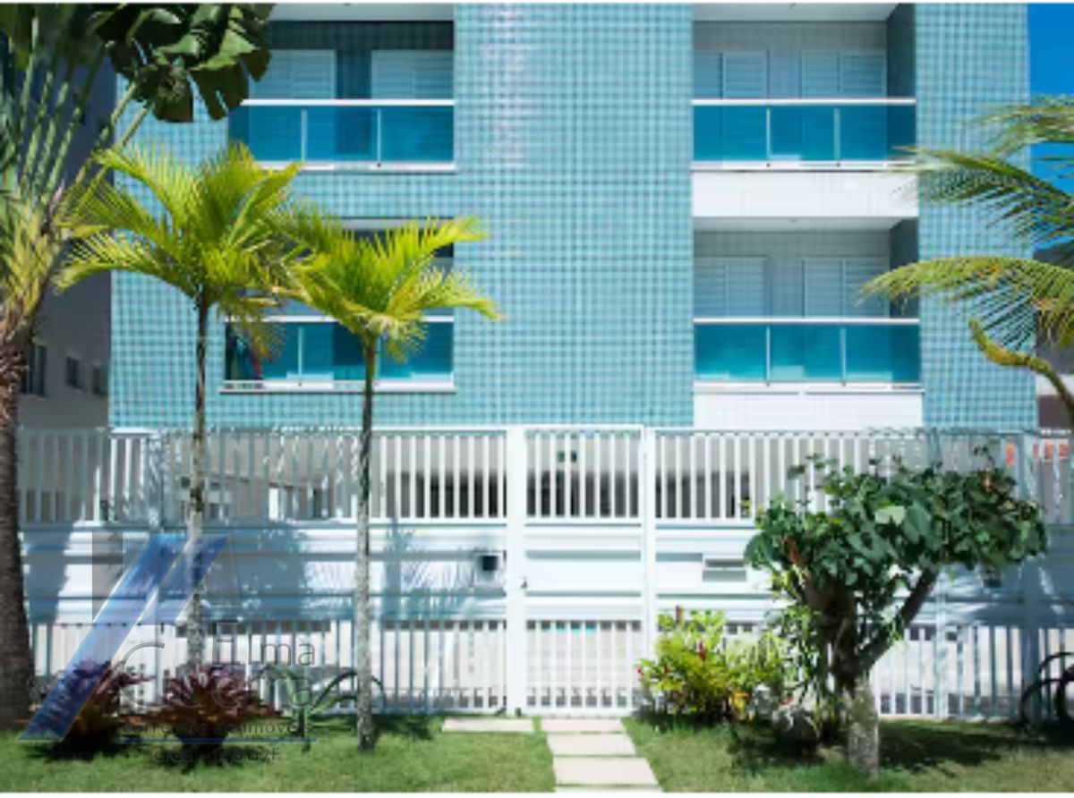 Ubatuba, Praia Grande - Apartamento com 02 dormitórios sendo 01 suíte, a 400 metros do mar.