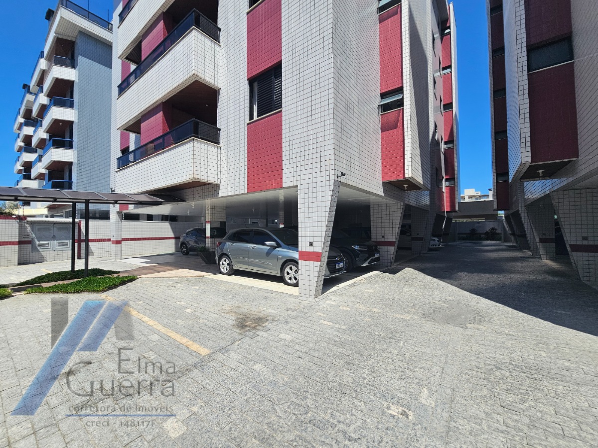 Ubatuba, Praia Grande - Apartamento com 02 dormitórios sendo 01 suíte, a 100 metros do mar.