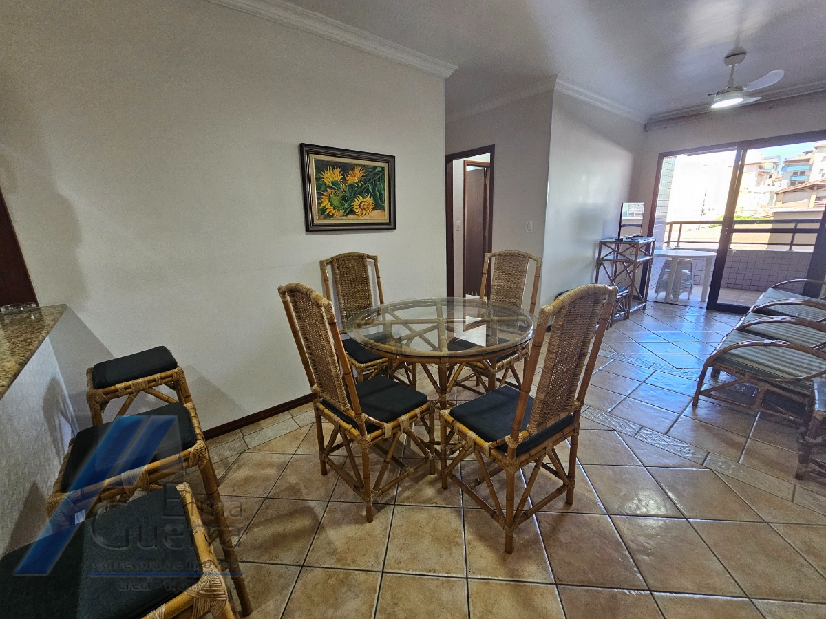 Ubatuba, Praia Grande - Apartamento com 02 dormitórios sendo 01 suíte, a 100 metros do mar.