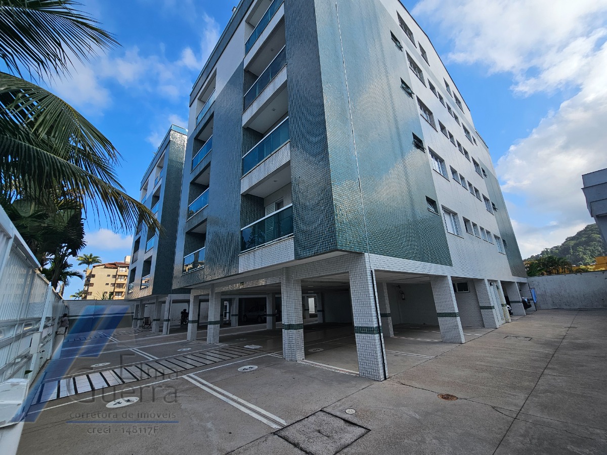 Ubatuba, Praia Grande - Apartamento cobertura duplex com 02 dormitórios sendo 01 suíte, a 400 metros do mar.