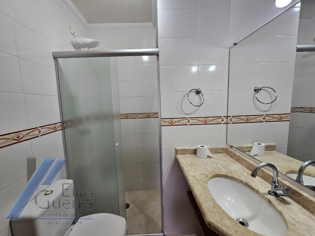 Ubatuba, Praia Grande - Apartamento cobertura duplex com 02 dormitórios sendo 01 suíte, a 400 metros do mar.